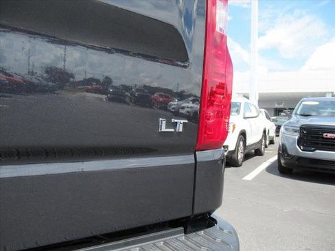 Used 2024 Chevrolet Silverado 1500 LT image 11