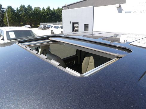 Used 2018 RAM 1500 Laramie Longhorn w/ Longhorn Southfork Package image 10