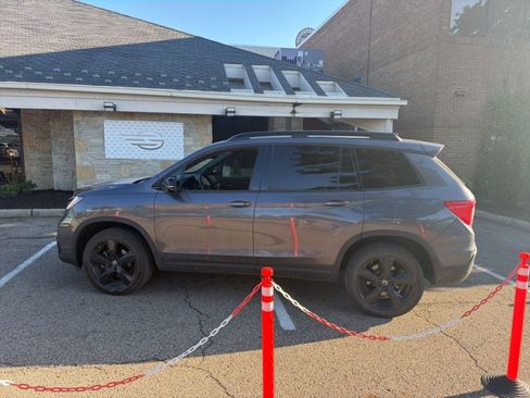 Used 2021 Honda Passport Elite image 5