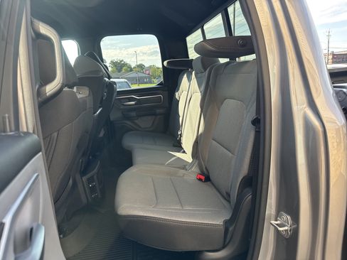 Used 2022 RAM 1500 Big Horn AWD/4WD image 11
