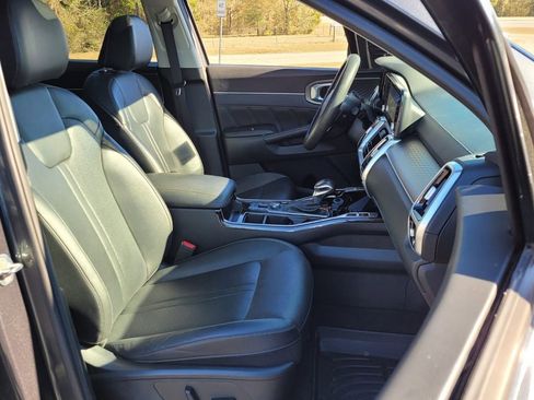 Used 2023 Kia Sorento SX image 17