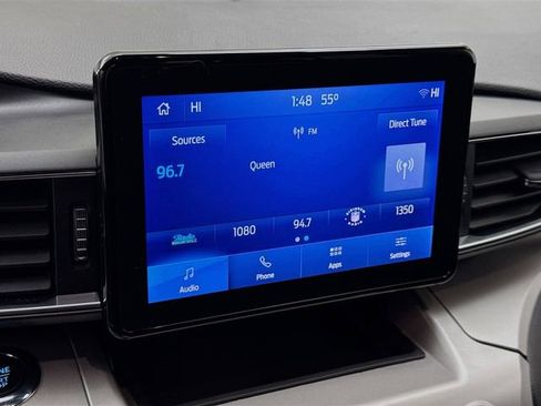 Used 2022 Ford Explorer XLT w/ Equipment Group 202A image 14