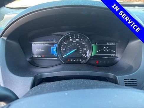 Used 2017 Ford Explorer XLT w/ Equipment Group 202A AWD/4WD image 5