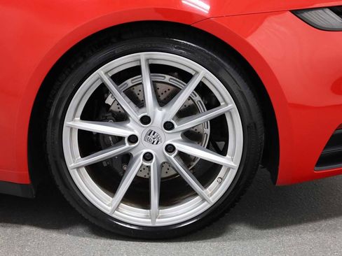 Certified 2022 Porsche 911 Carrera RWD image 37