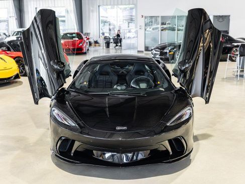 Used 2025 McLaren GTS RWD image 9