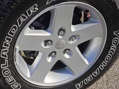 Used 2017 Jeep Wrangler Unlimited Sport w/ Quick Order Package 23S image 19