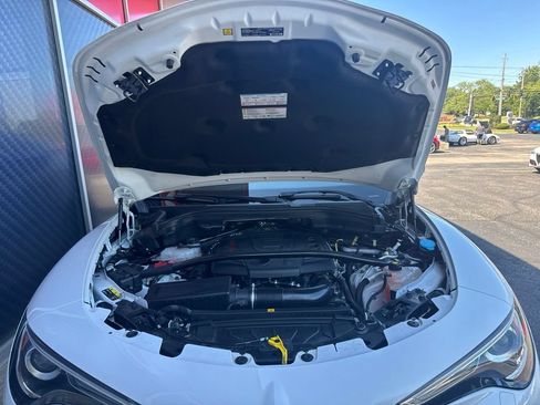 Used 2023 Alfa Romeo Stelvio Estrema AWD/4WD image 19