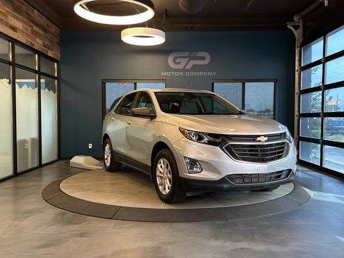 Used 2021 Chevrolet Equinox LS AWD/4WD image 1
