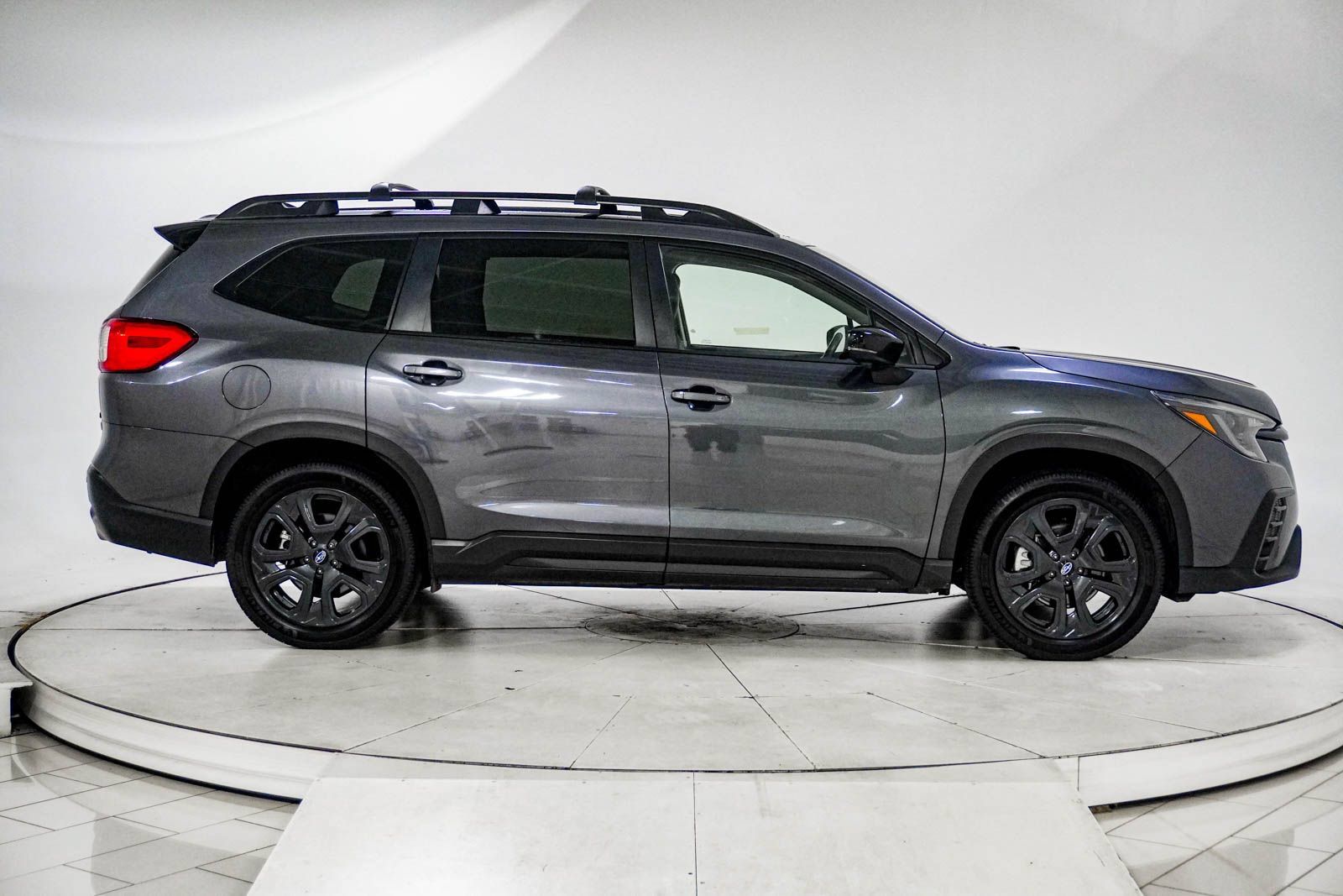 Used 2024 Subaru Ascent Onyx Edition AWD/4WD image 13