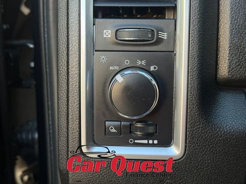 Used 2022 RAM 1500 Classic SLT image 22