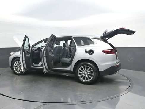 Used 2019 Buick Enclave Essence FWD image 46