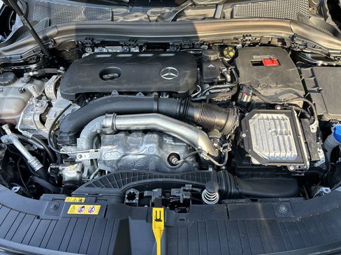 Certified 2025 Mercedes-Benz GLA 250 4MATIC image 54