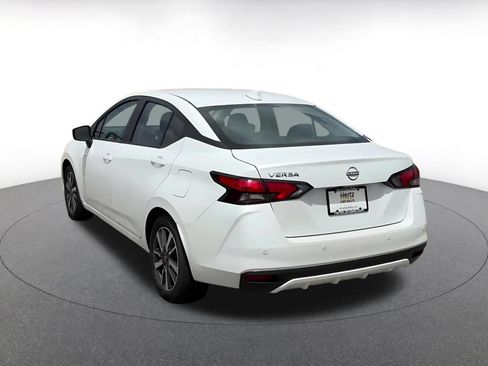 Used 2025 Nissan Versa SV FWD image 9