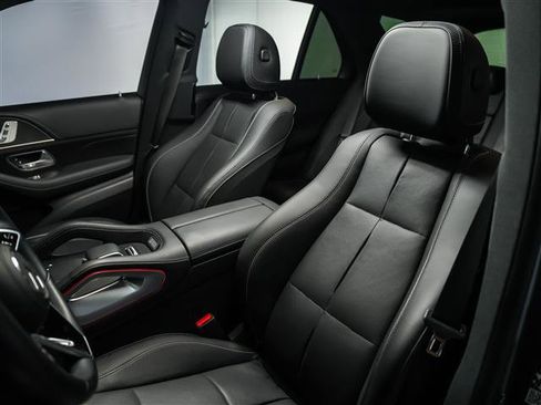 Used 2024 Mercedes-Benz GLE 580 4MATIC image 5
