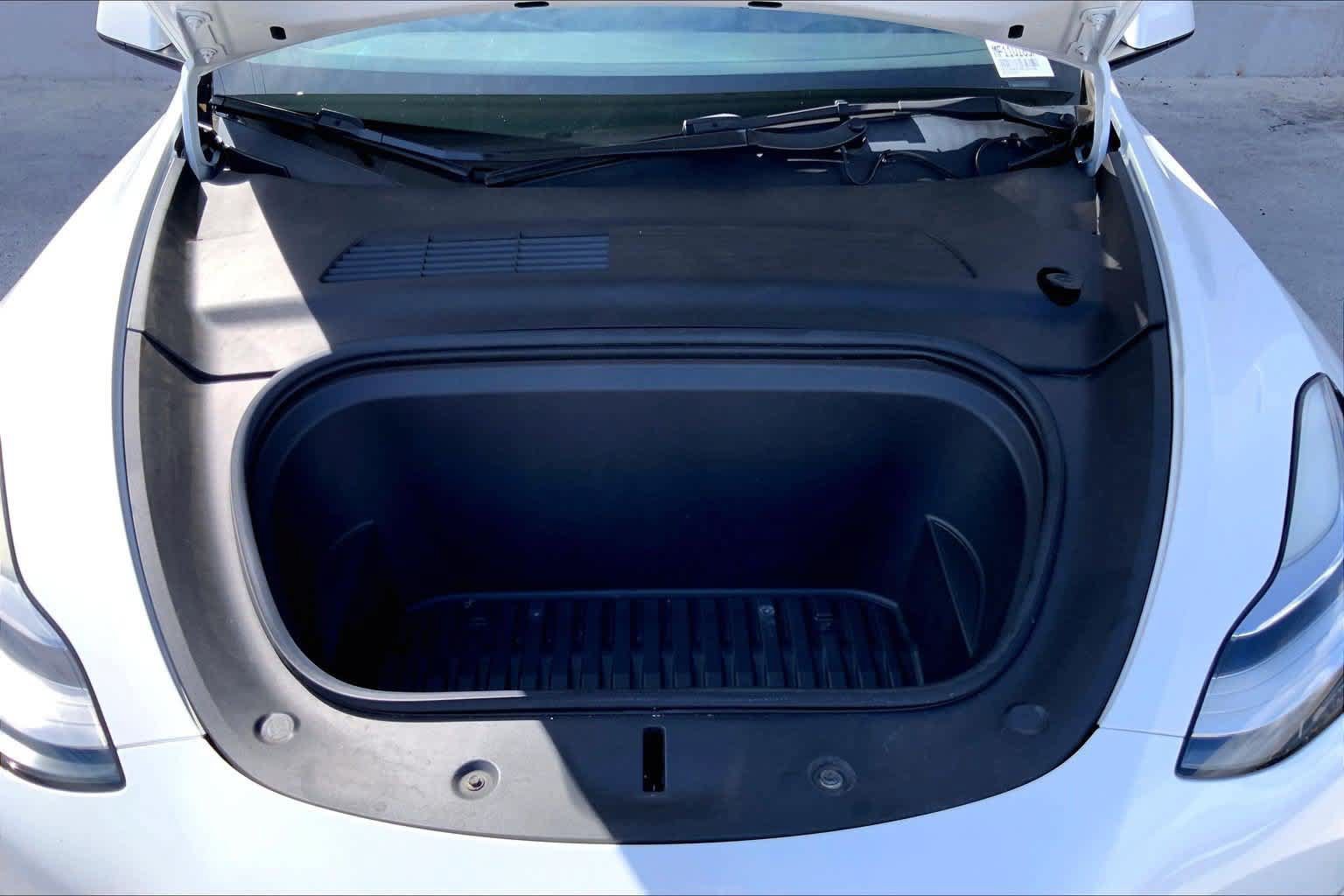 Used 2021 Tesla Model Y 2WD image 9