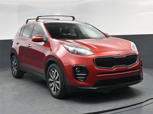 Used 2017 Kia Sportage EX image 10
