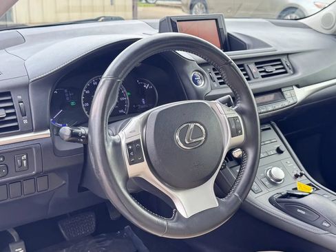 Used 2012 Lexus CT 200h Premium w/ Premium Audio Pkg FWD image 16