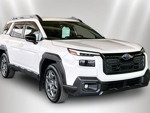 Certified 2026 Subaru Outback Premium AWD/4WD image 1