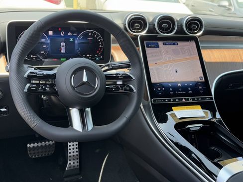 New 2025 Mercedes-Benz GLC 350e 4MATIC image 28