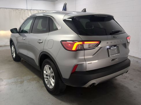 Used 2021 Ford Escape SE w/ Cold Weather Package image 8