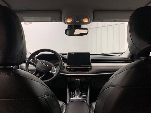 Used 2022 Jeep Compass Latitude image 18