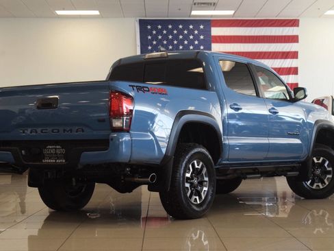 Used 2019 Toyota Tacoma TRD Off-Road w/ Technology Package AWD/4WD image 7