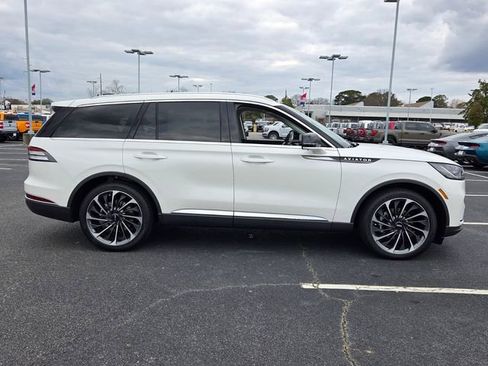 New 2026 Lincoln Aviator Reserve image 14