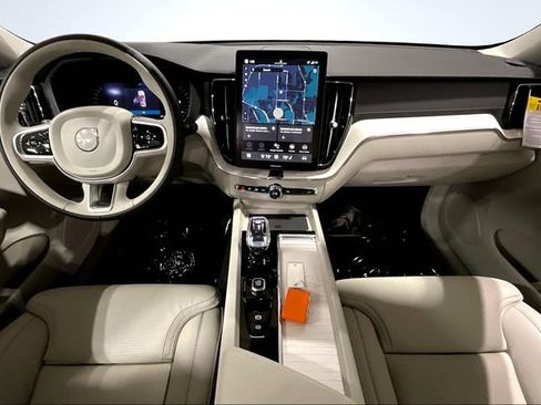 New 2026 Volvo XC60 B5 Ultra w/ Climate Package AWD/4WD image 6