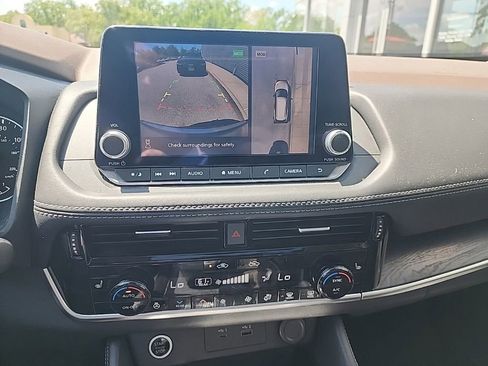 Used 2021 Nissan Rogue SL FWD image 9