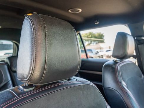 Used 2018 Ford Explorer XLT w/ Equipment Group 202A image 47