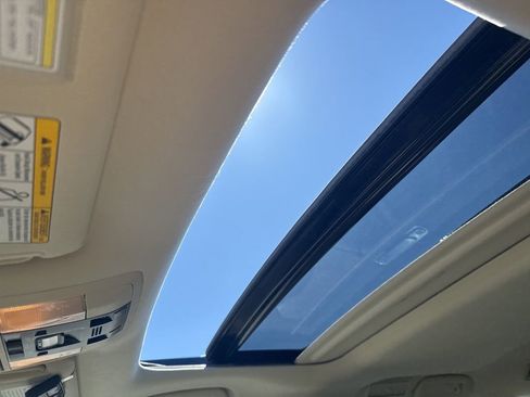 Used 2023 Lexus GX 460 Premium AWD/4WD image 9