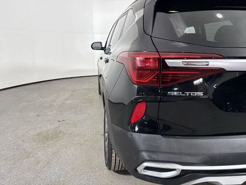 Used 2021 Kia Seltos S AWD/4WD image 30