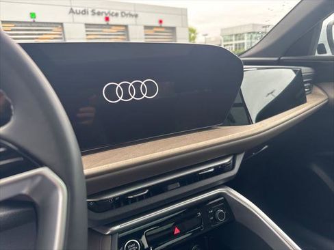 Certified 2025 Audi Q5 Premium w/ Premium Plus AWD/4WD image 39