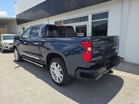 Certified 2023 Chevrolet Silverado 1500 High Country w/ High Country Premium Package AWD/4WD image 5