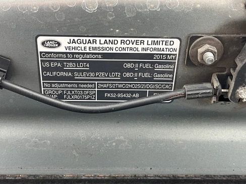 Used 2015 Land Rover Range Rover Sport SE AWD/4WD image 25