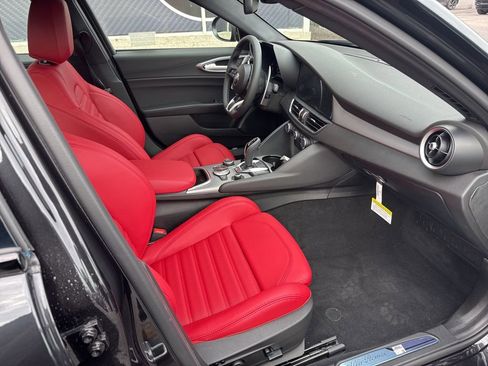 New 2026 Alfa Romeo Giulia AWD image 23