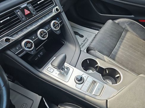 Used 2020 Genesis G70 3.3T image 28