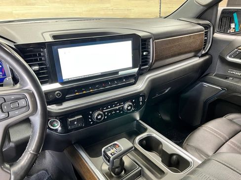 Used 2024 Chevrolet Silverado 1500 High Country w/ Technology Package AWD/4WD image 15