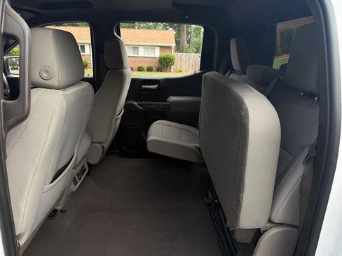 Used 2019 GMC Sierra 1500 SLE w/ SLE Value Package AWD/4WD image 19