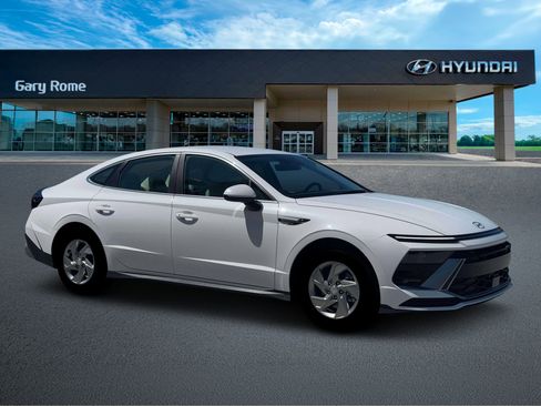 New 2026 Hyundai Sonata SE FWD image 10
