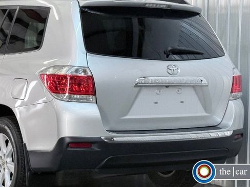 Used 2013 Toyota Highlander SE image 5
