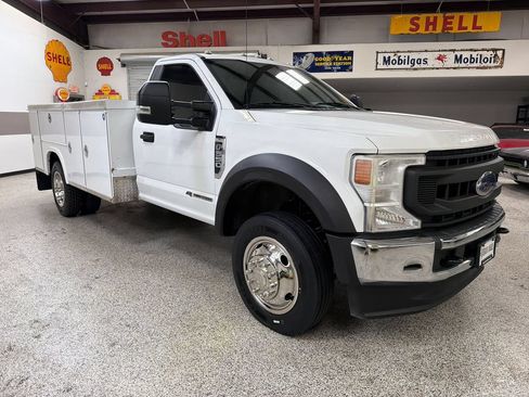 Used 2020 Ford F550 2WD Regular Cab Super Duty image 11