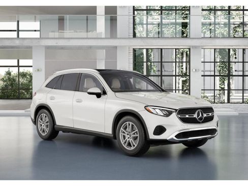 Certified 2023 Mercedes-Benz GLC 300 4MATIC image 11