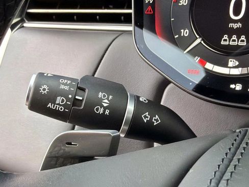 Used 2024 Land Rover Range Rover Sport SE image 28