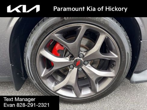 Used 2019 Dodge Challenger R/T image 9