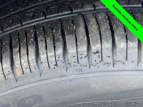 Used 2025 Kia Telluride S image 34