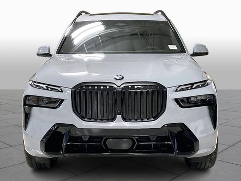 New 2026 BMW X7 xDrive40i image 3