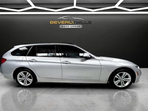 Used 2018 BMW 330i xDrive Wagon image 6