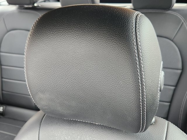 Used 2022 Mercedes-Benz GLC 300 image 24