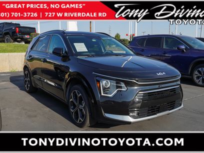 Used 2023 Kia Niro EX Touring